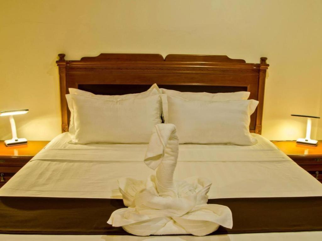 The Premiere Business Hotel Kalibo Exterior photo